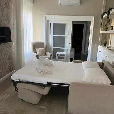 Isidoro Apartment *